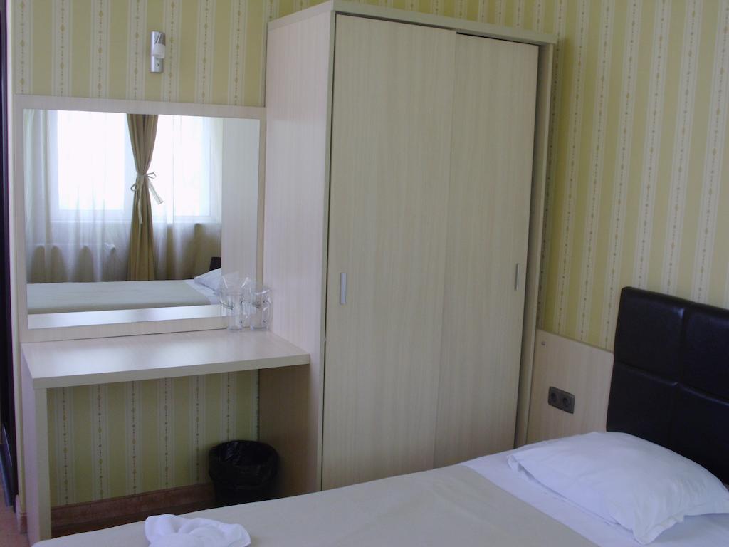 Eski Zaara Hostel Стара-Заґора Номер фото